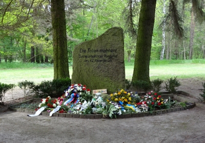 Bad Belzig - Gedenkstein KZ Roederhof