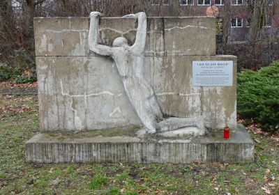 Berlin-Steglitz - Leid an der Mauer