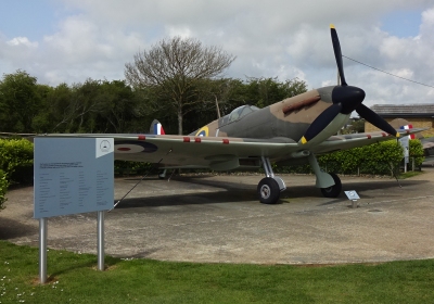 Capel-le-Ferne - Spitfire