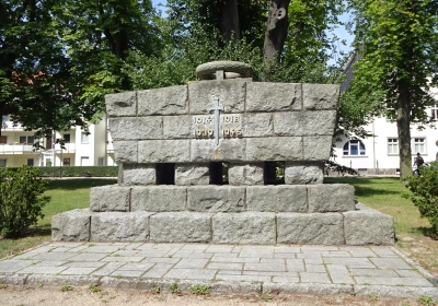Waren (Müritz) - Kriegerdenkmal
